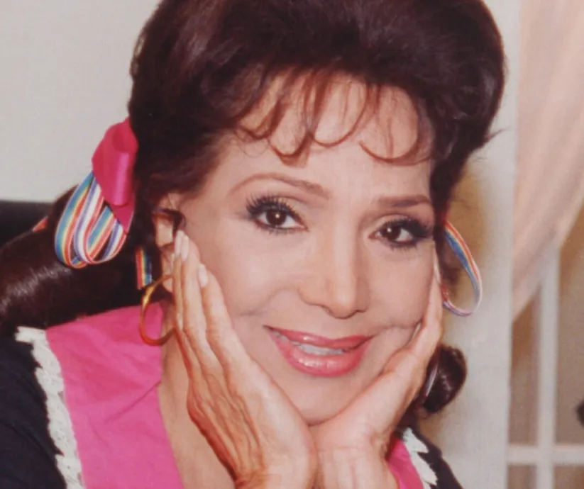 maria victoria joven