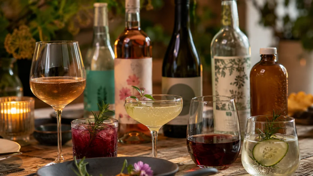 Las bebidas sin alcohol que sí están conquistando México- marcas reales para quienes buscan alternativas al vino