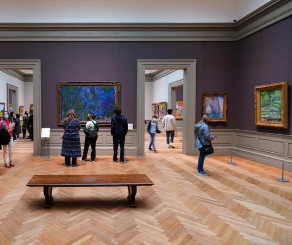 En el MET conviven piezas egipcias milenarias, arte europeo, moda histórica y exposiciones temporales