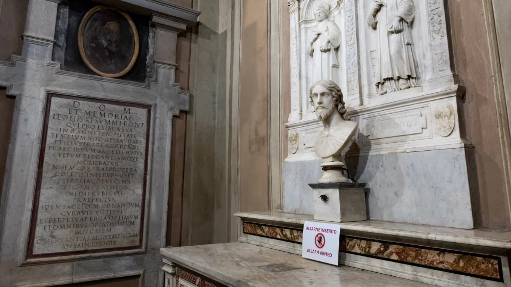 busto de miguel angel