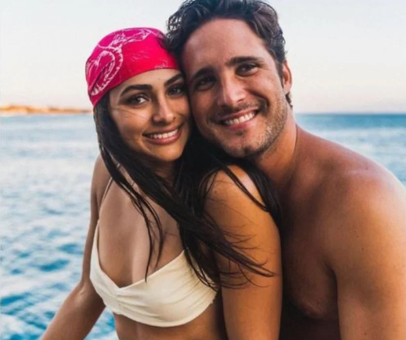 Diego Boneta y Renata Notni se posicionaron como una de las parejas más sólidas del entretenimiento mexicano