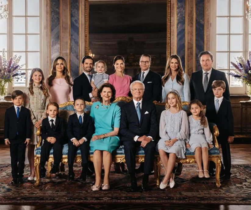 Familia Real sueca: Los reyes sus tres hijos y ocho nietos.