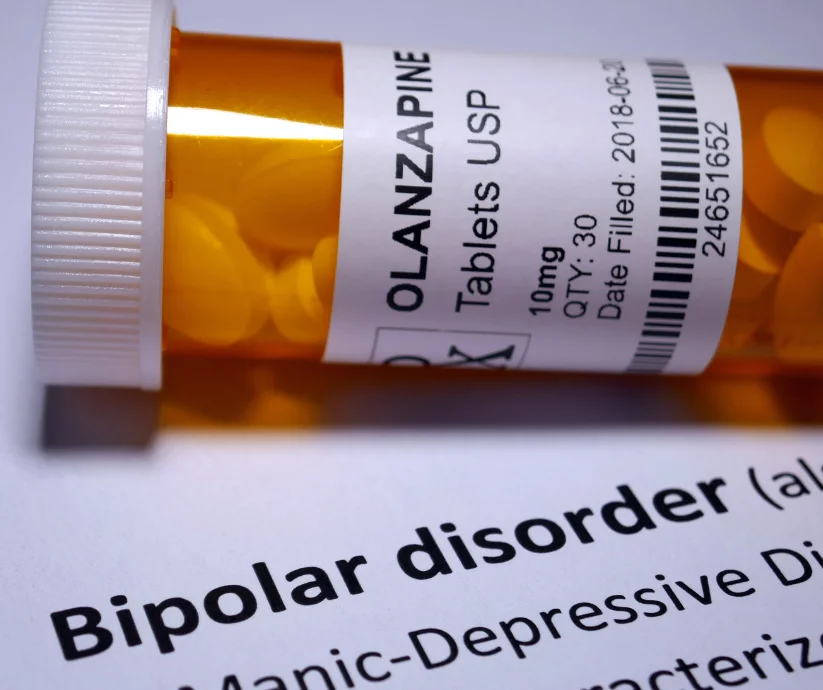 El tratamiento del trastorno bipolar combina estabilizadores del estado de ánimo, terapia psicológica y ajustes en el estilo de vida