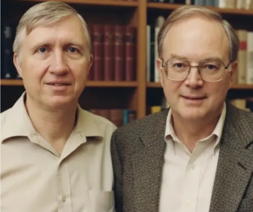  Bibb Latané y John Darley 