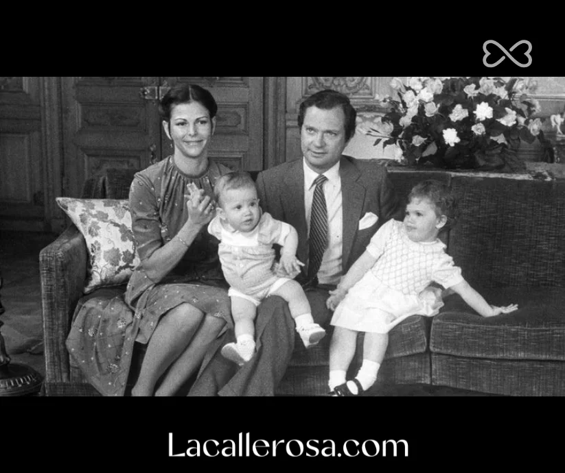 Los reyes suecos junto a Victoria de Suecia, Carlos Felipe de Suecia