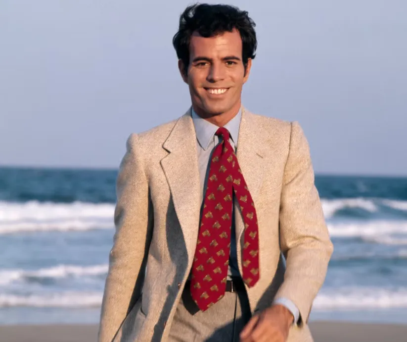 julio iglesias joven