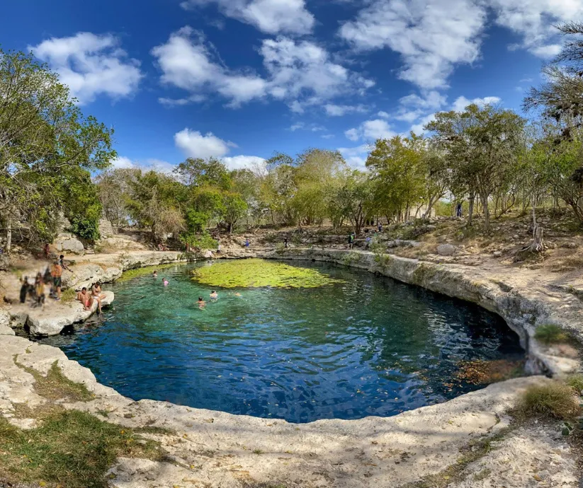 cenote Xlacah
