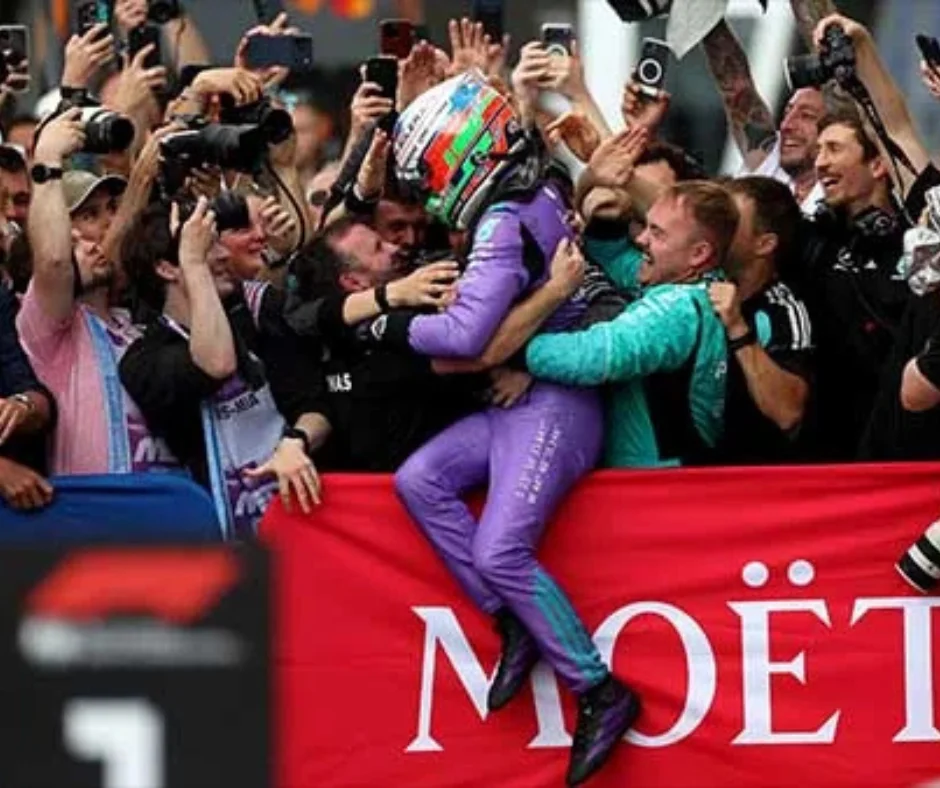 Celebran a Kimi en Miami por ganar carrera