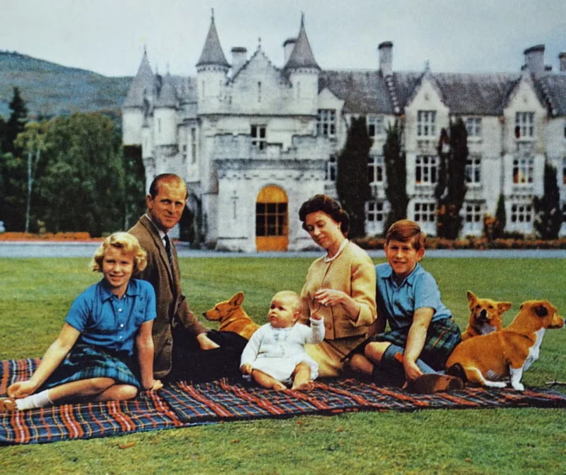 El rey Carlos III ha pasado desde la niñez sus vacaciones en Balmoral.