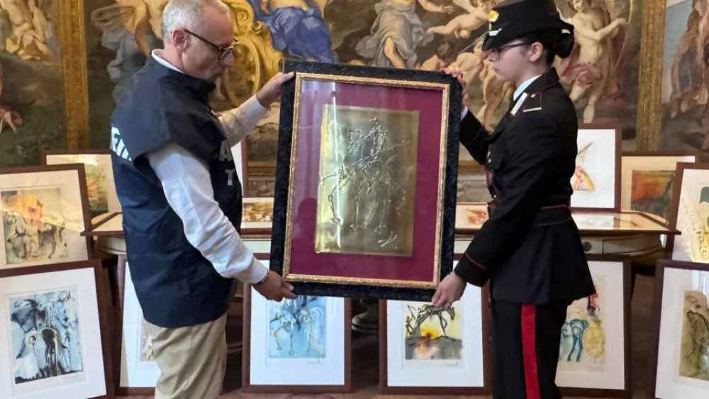 Presuntas obras falsas de Dalí- Italia incauta piezas en exhibición “entre arte y mito”
