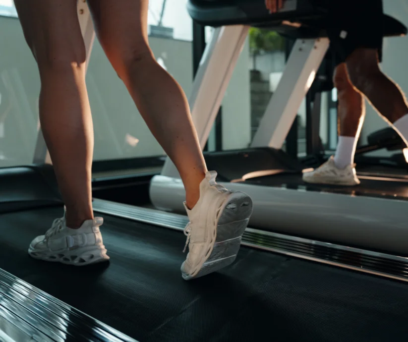 La fuerza muscular, la resistencia y la capacidad aeróbica suelen alcanzar su punto máximo por la tarde