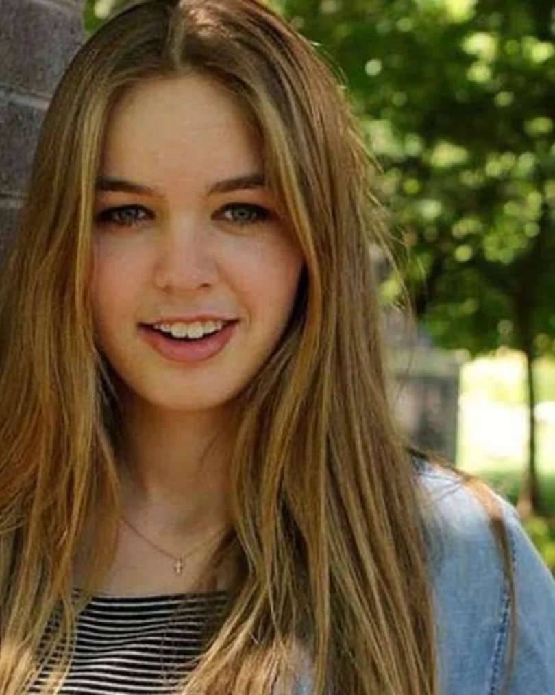 Saoirse Kennedy-Hill, estudiante y activista de 22 años de la Universidad de Boston, falleció en la residencia de la familia Kennedy.