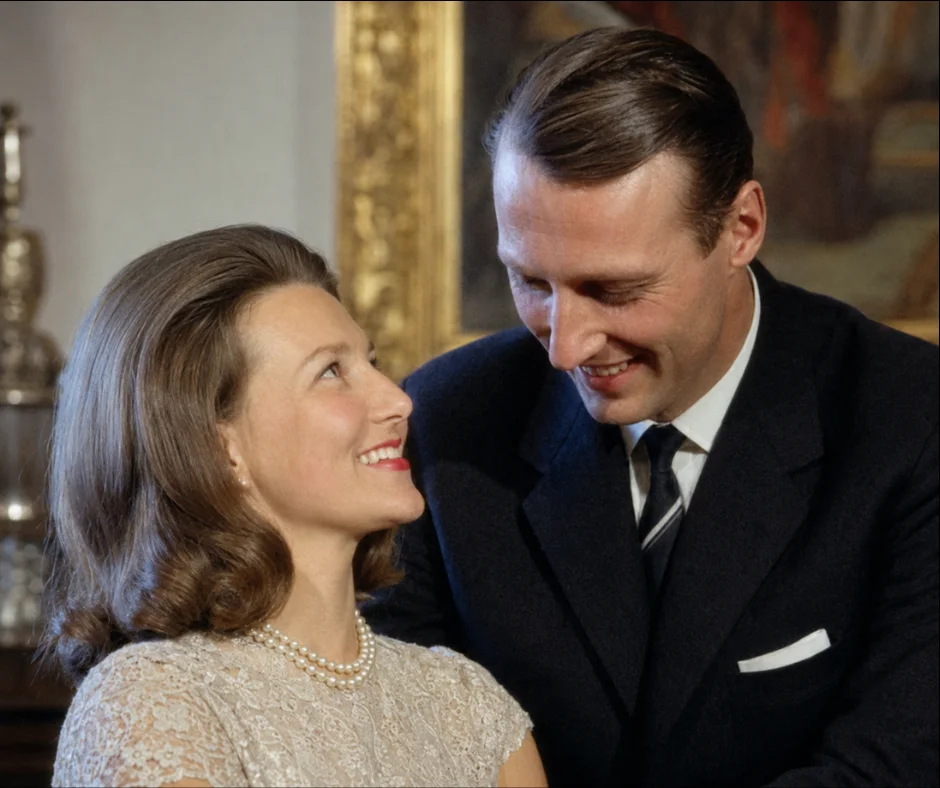 Harald y Sonja en los primeros años de su relación. Se conocieron en 1959 y mantuvieron un noviazgo discreto durante nueve años.
