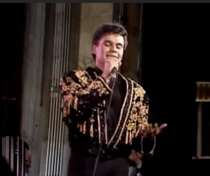 juan gabriel bellas artes
