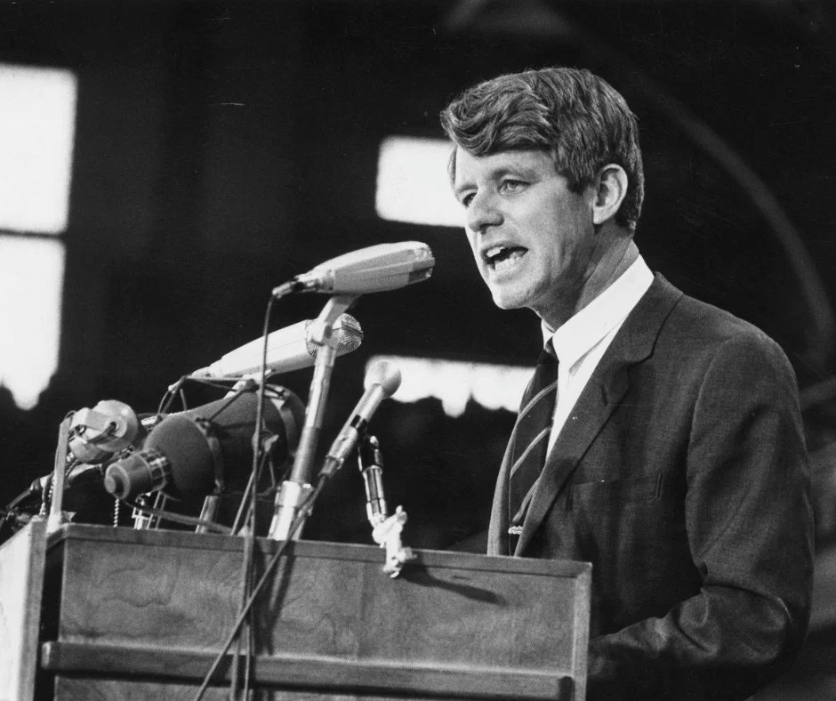 Bobby Kennedy la otra tragedia que sacudió a la familia.