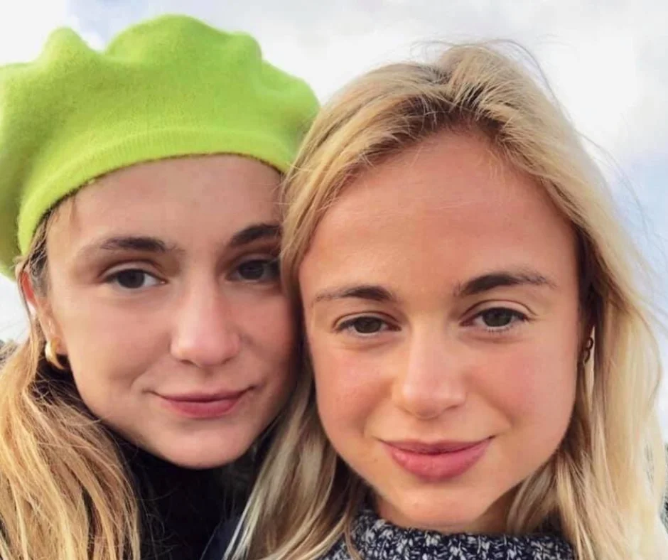 Lady Marina Windsor y Lady Amelia Windsor