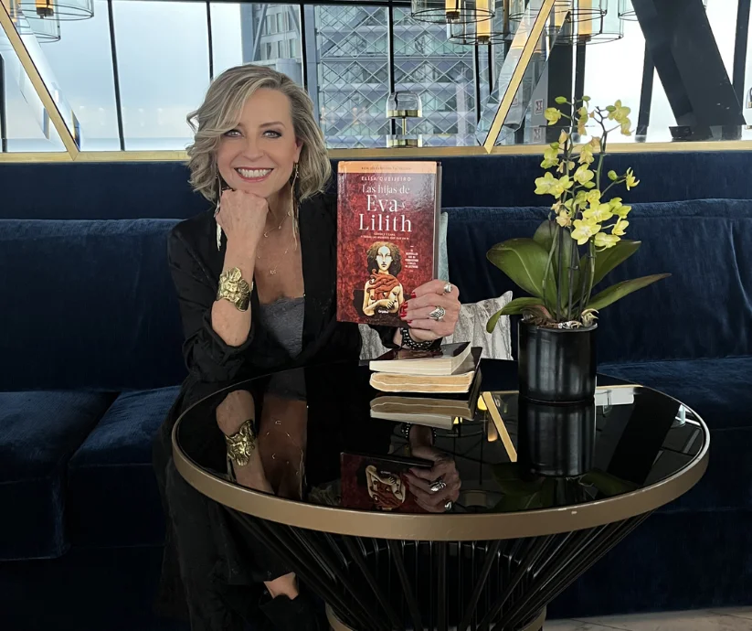 Elisa Queijeiro ha construido una trayectoria que combina investigación, divulgación cultural y narrativa emocional.