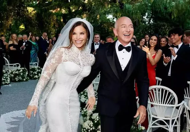 Jeff Bezos y Lauren Sánchez