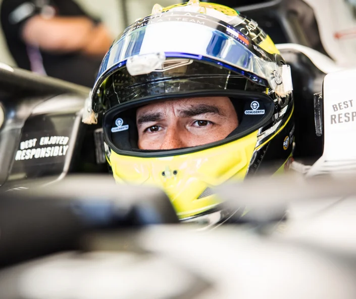Checo Pérez enfrentará una carrera de remontada