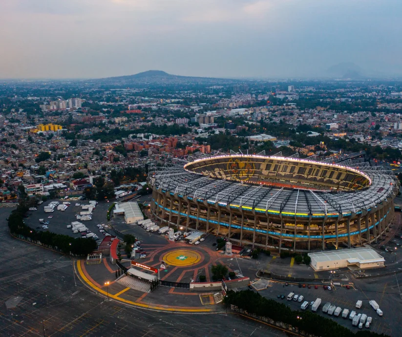 El Estadio Azteca ha tenido cambios oficiales de nombre.